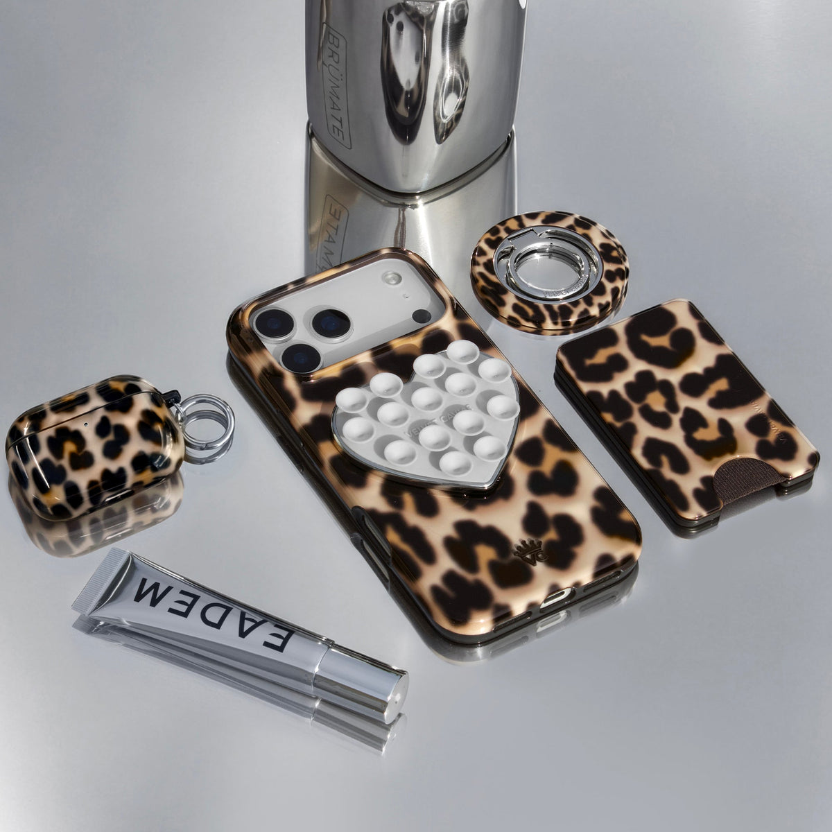 It Girl Blonde Leopard AirPod Case