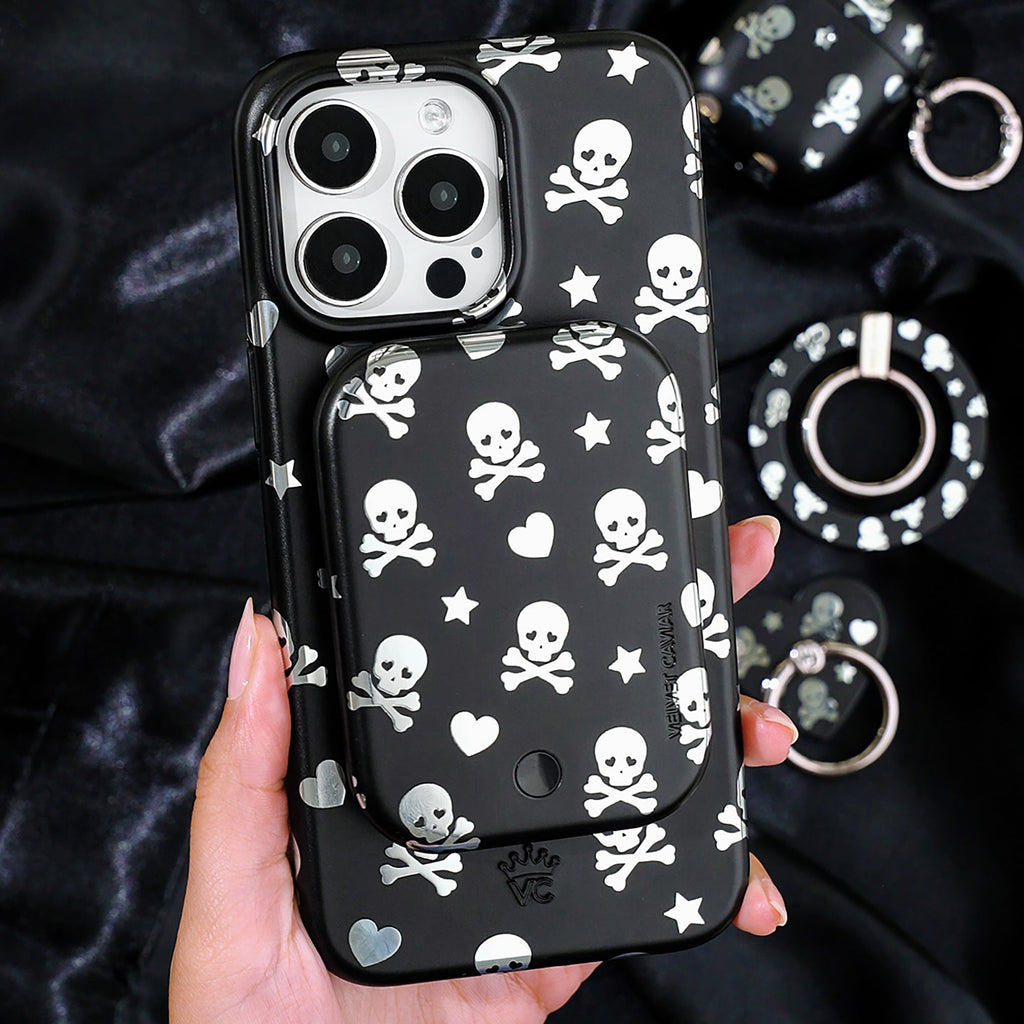 Chrome Skulls Portable MagSafe Charger Power Pack