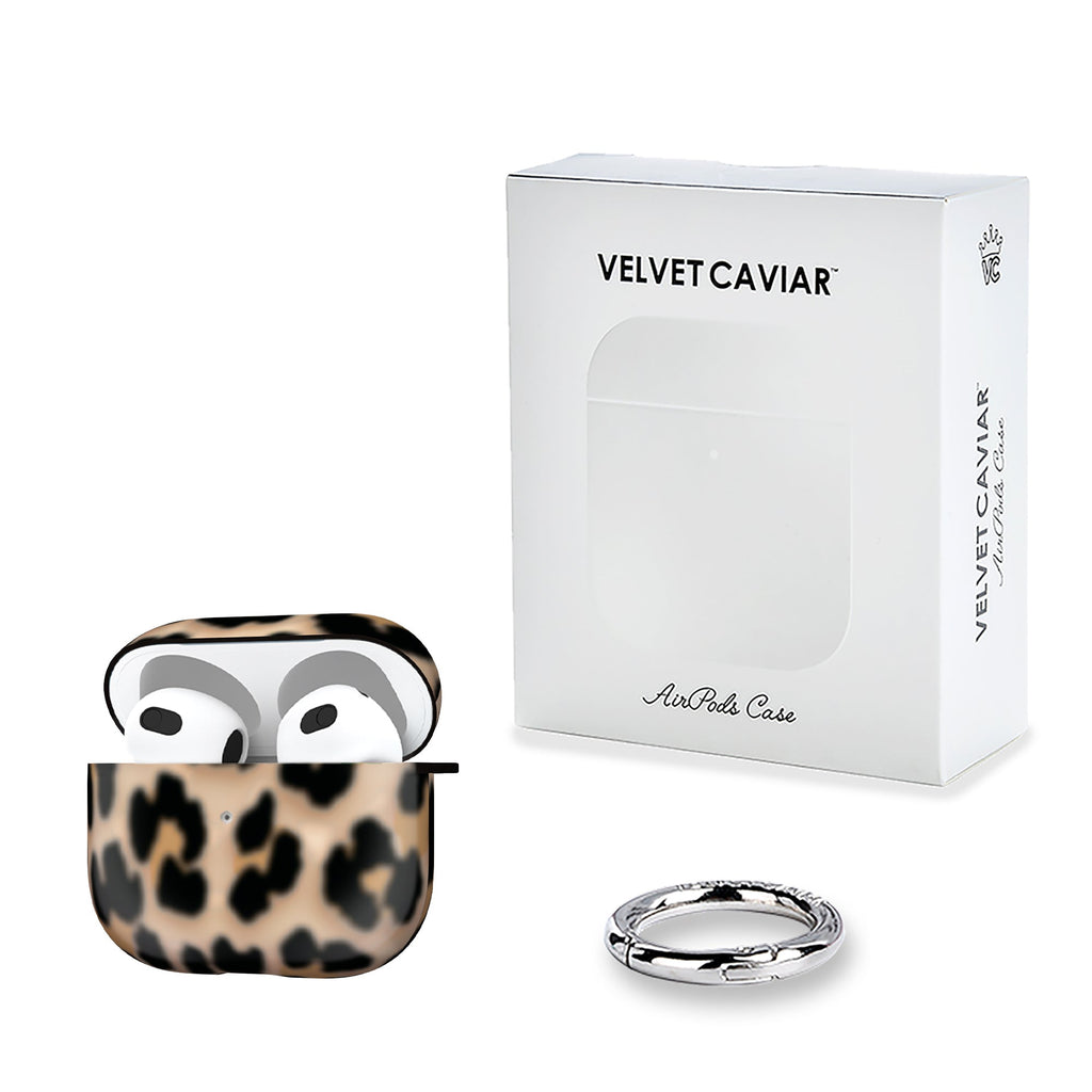 It Girl Blonde Leopard AirPod Case