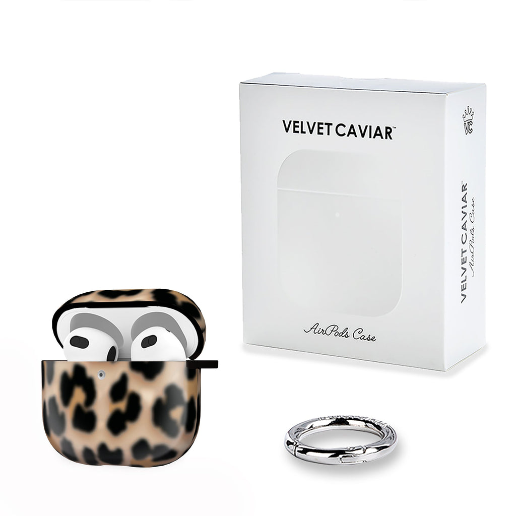 It Girl Blonde Leopard AirPod Case